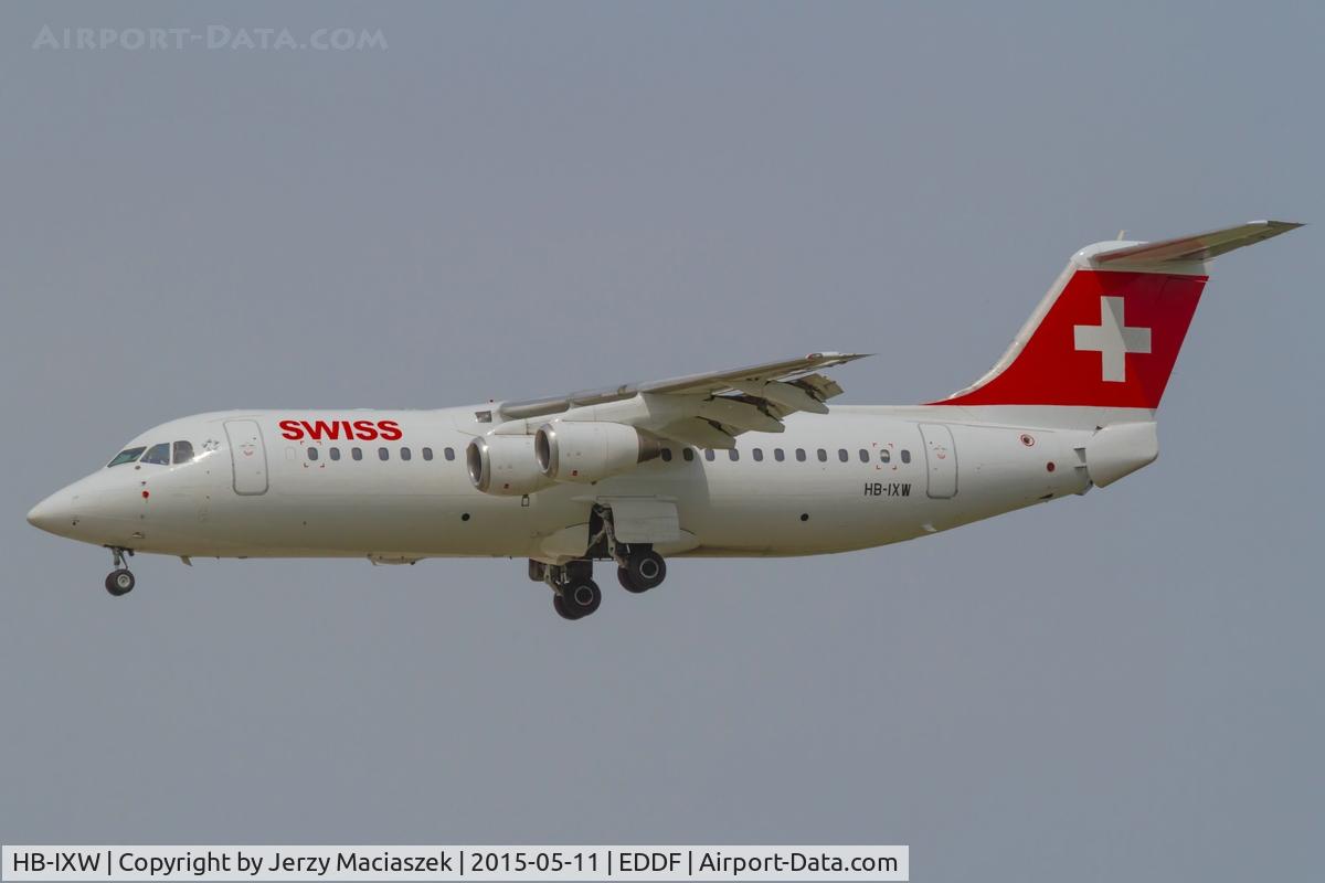 HB-IXW, 1995 British Aerospace Avro 146-RJ100 C/N E3272, British Aerospace Avro 146 RJ-100
