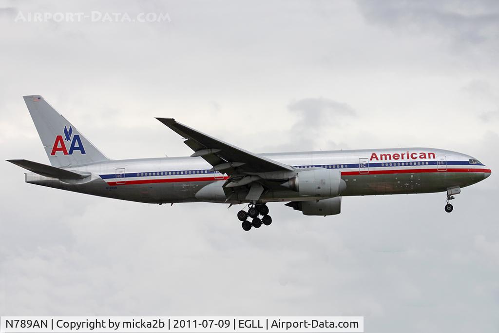 N789AN, 2000 Boeing 777-223 C/N 30252, Landing