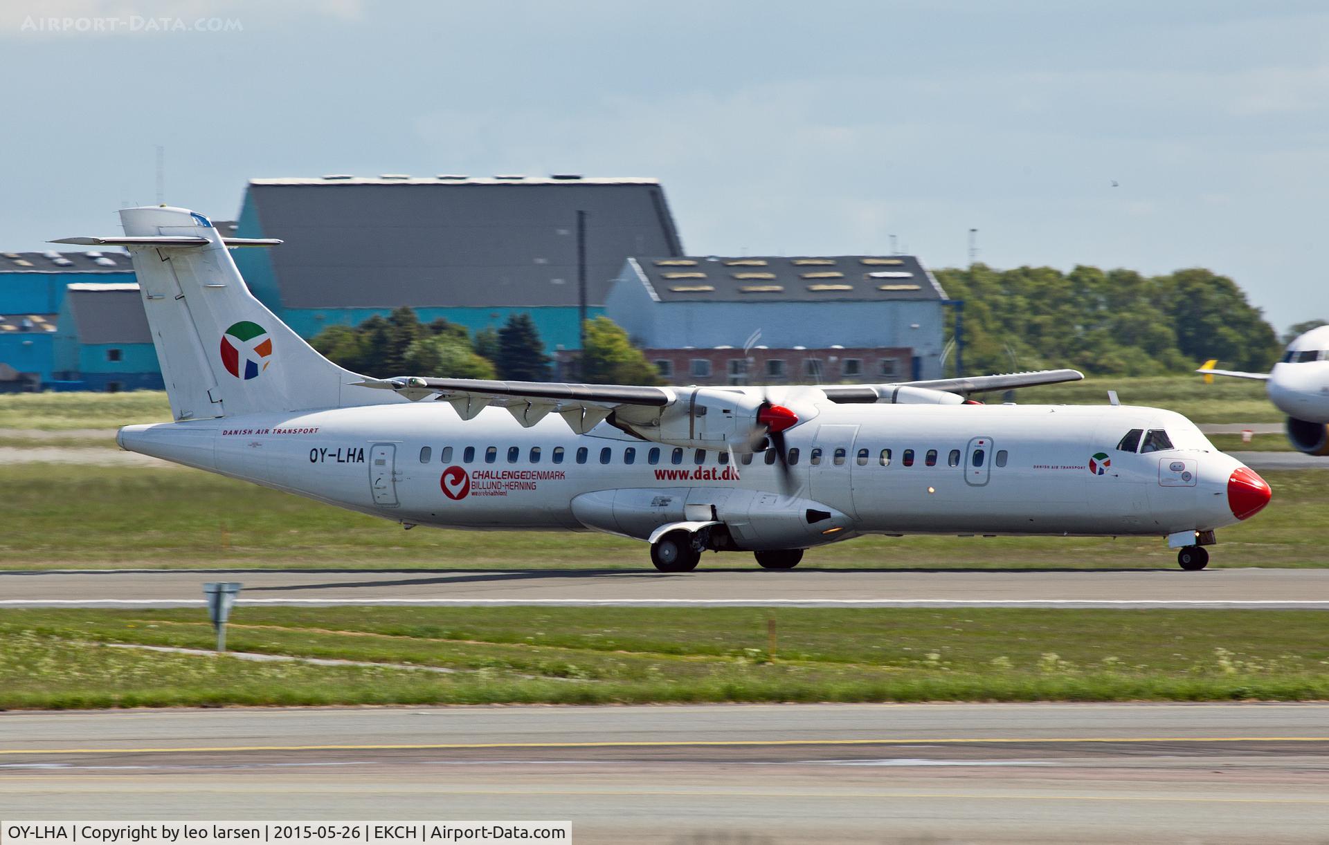 OY-LHA, 1997 ATR 72-202 C/N 508, Copenhagen 26.5.15 with ChallengeDenmark
sticker