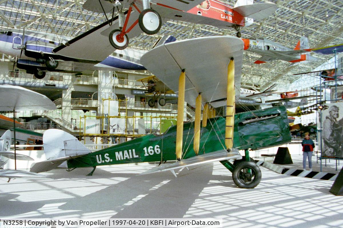 N3258, 1918 Airco DH-4M-1 C/N ET4, Airco DH.4M-1 mailplane in the Museum of Flight at Boeing Field, Seattle, 1997.