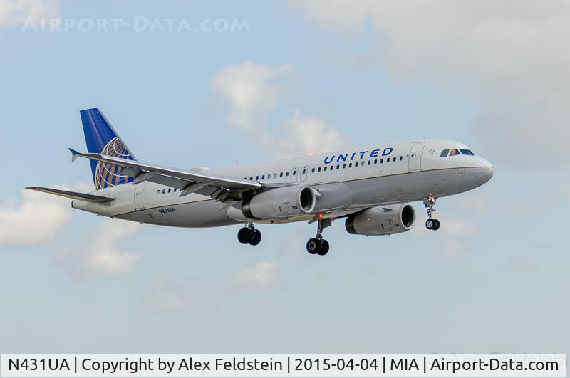 N431UA, 1996 Airbus A320-232 C/N 571, Miami International