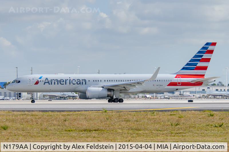 N179AA, 2002 Boeing 757-223 C/N 32397, Miami International