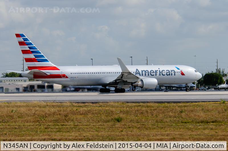 N345AN, 2003 Boeing 767-323(ER) C/N 33084, Miami International