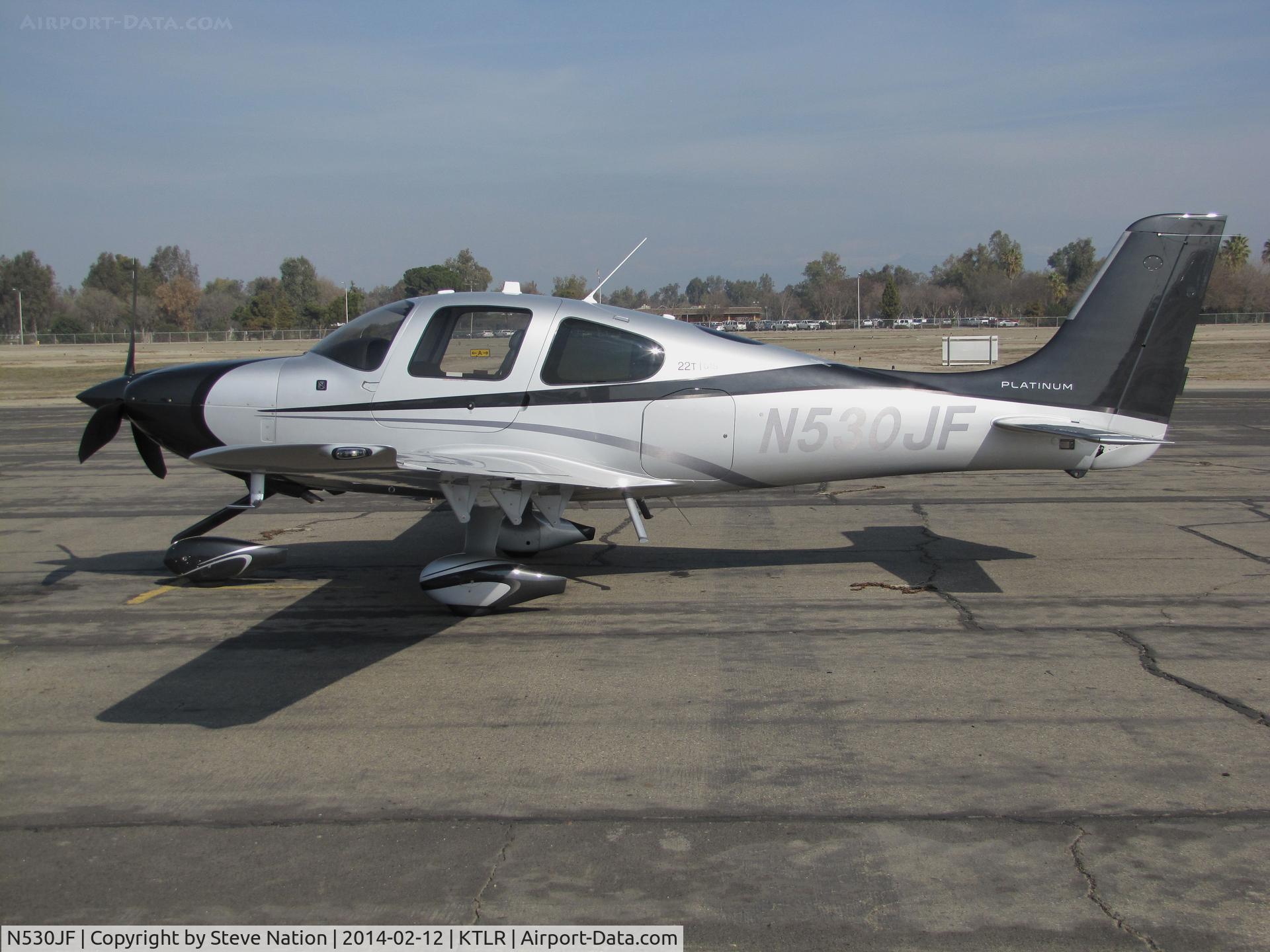 N530JF, 2014 Cirrus SR22T C/N 0690, Flying Hi LLC Cirrus Design SR22T @ Mefford Field (Tulare, CA) for the 2014 International Ag Expo
