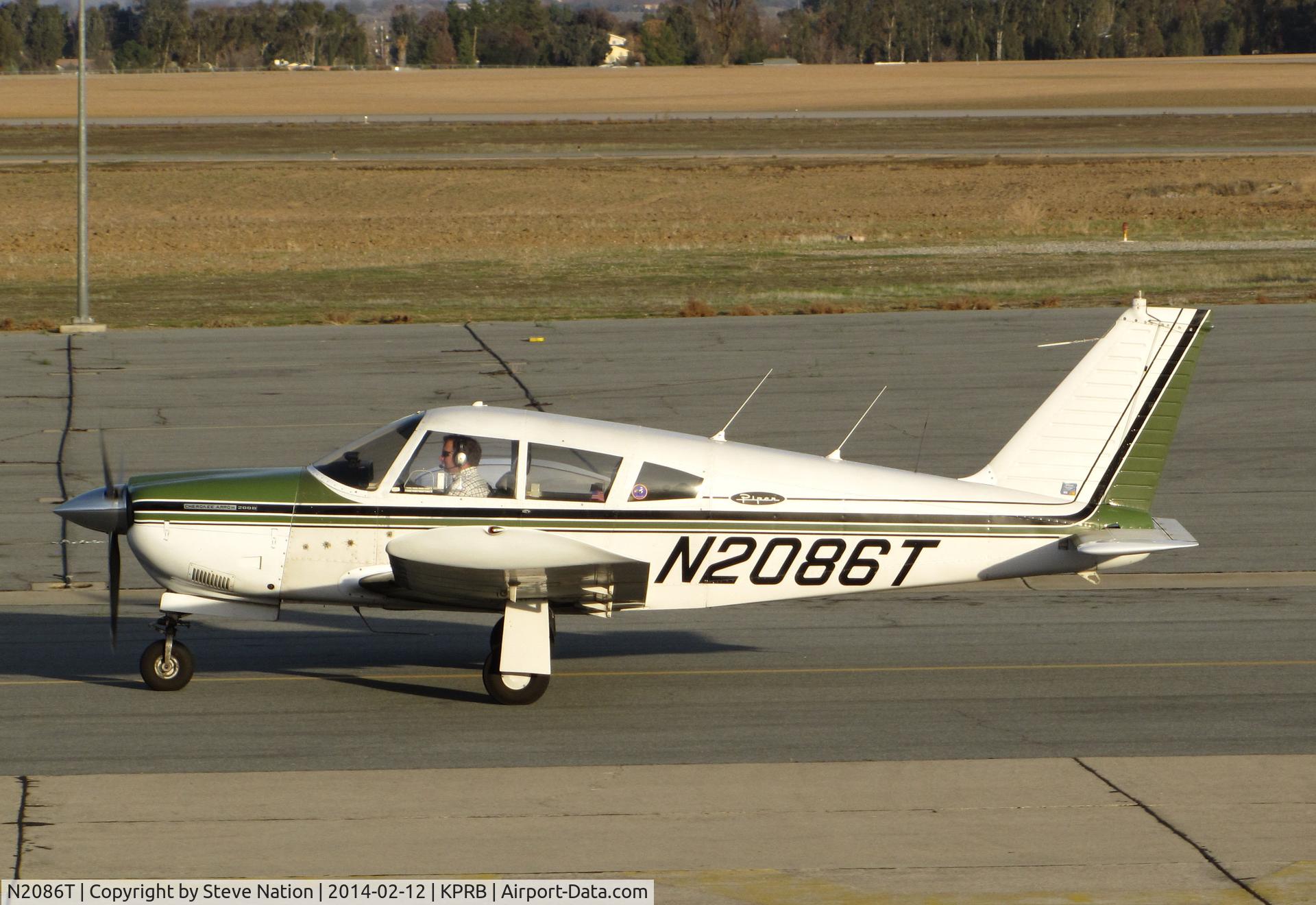 N2086T, 1970 Piper PA-28R-200 C/N 28R-7135030, ESM LLC (Reno, NV) Piper PA-28R-200 dropped off passenger @ Paso Robles Municipal Airport, CA after visiting 2014 International Ag Expo a few hours earlier!