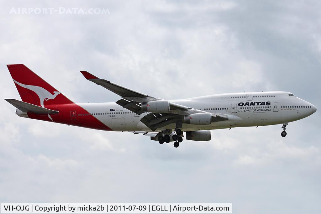VH-OJG, 1990 Boeing 747-438 C/N 24779, Landing