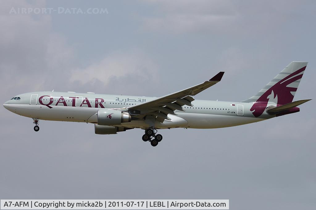 A7-AFM, 2004 Airbus A330-203 C/N 616, Landing