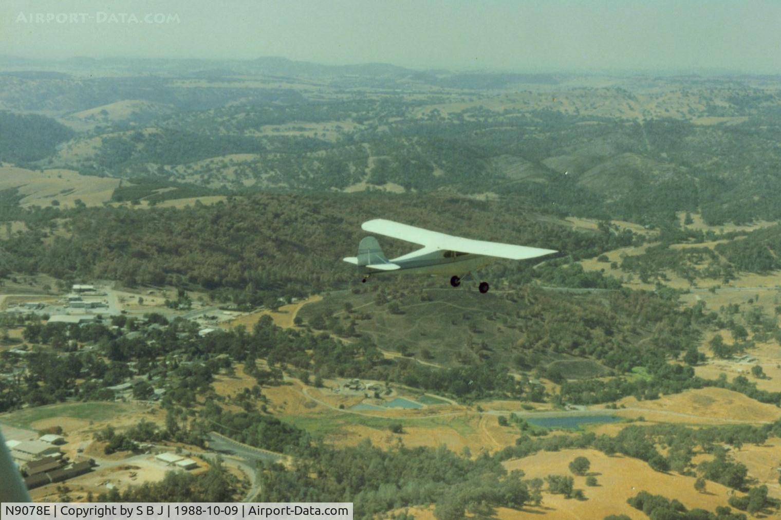 N9078E, 1946 Aeronca 11AC Chief C/N 11AC-710, N9078E seen as its flying over San Andreas,Calif.