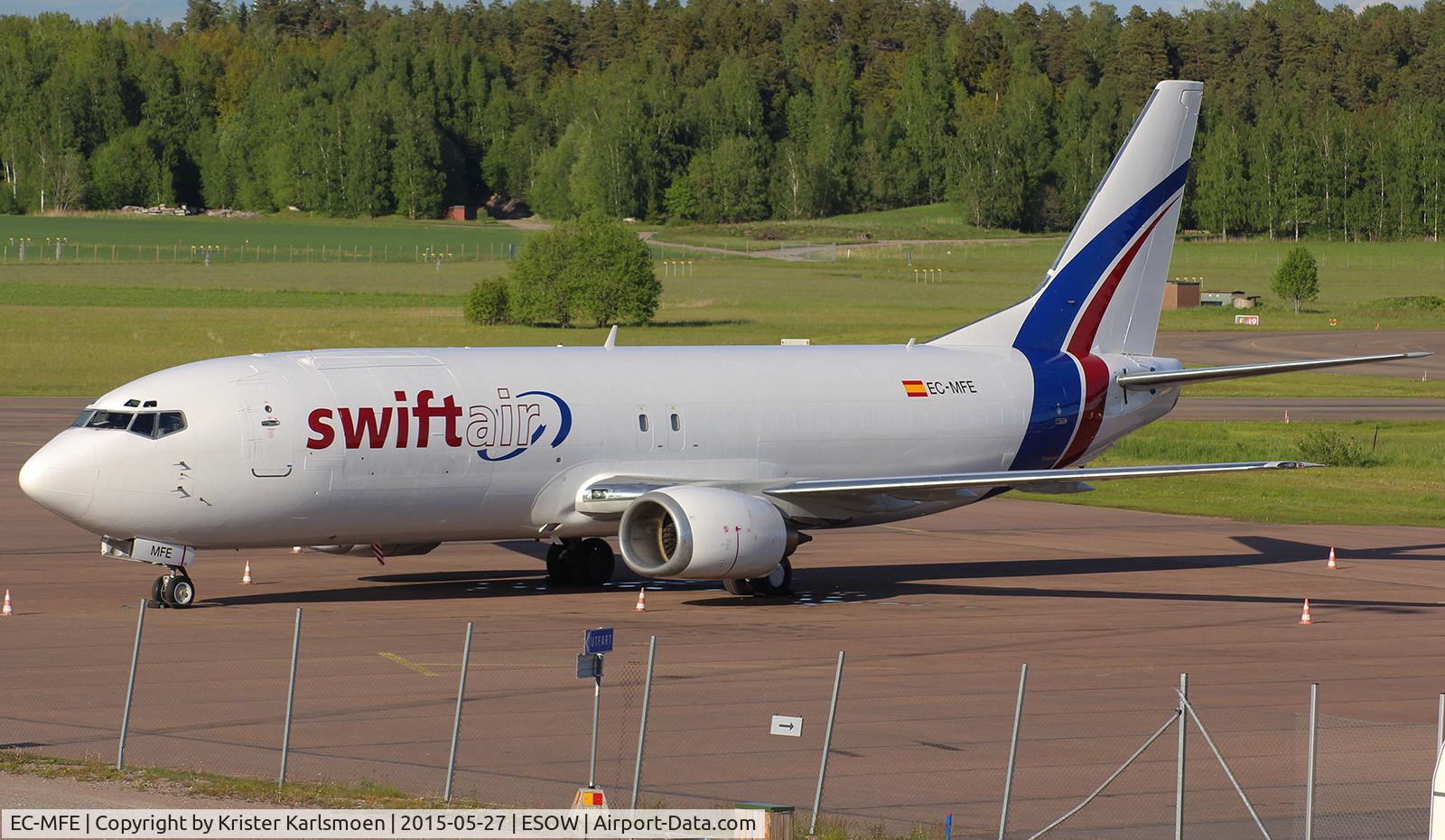 EC-MFE, 1993 Boeing 737-476 C/N 24445, Pretty new addition to fleet.