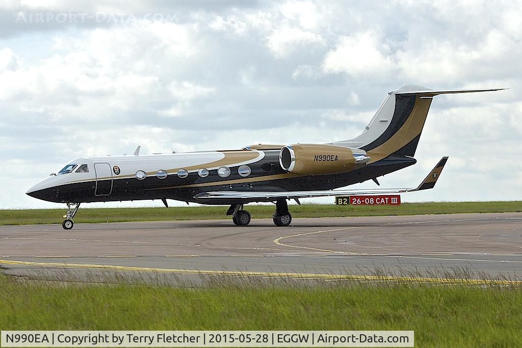 N990EA, 1999 Gulfstream Aerospace G-IV C/N 1388, 1999 Gulfstream Aerospace G-IV, c/n: 1388 at Luton
