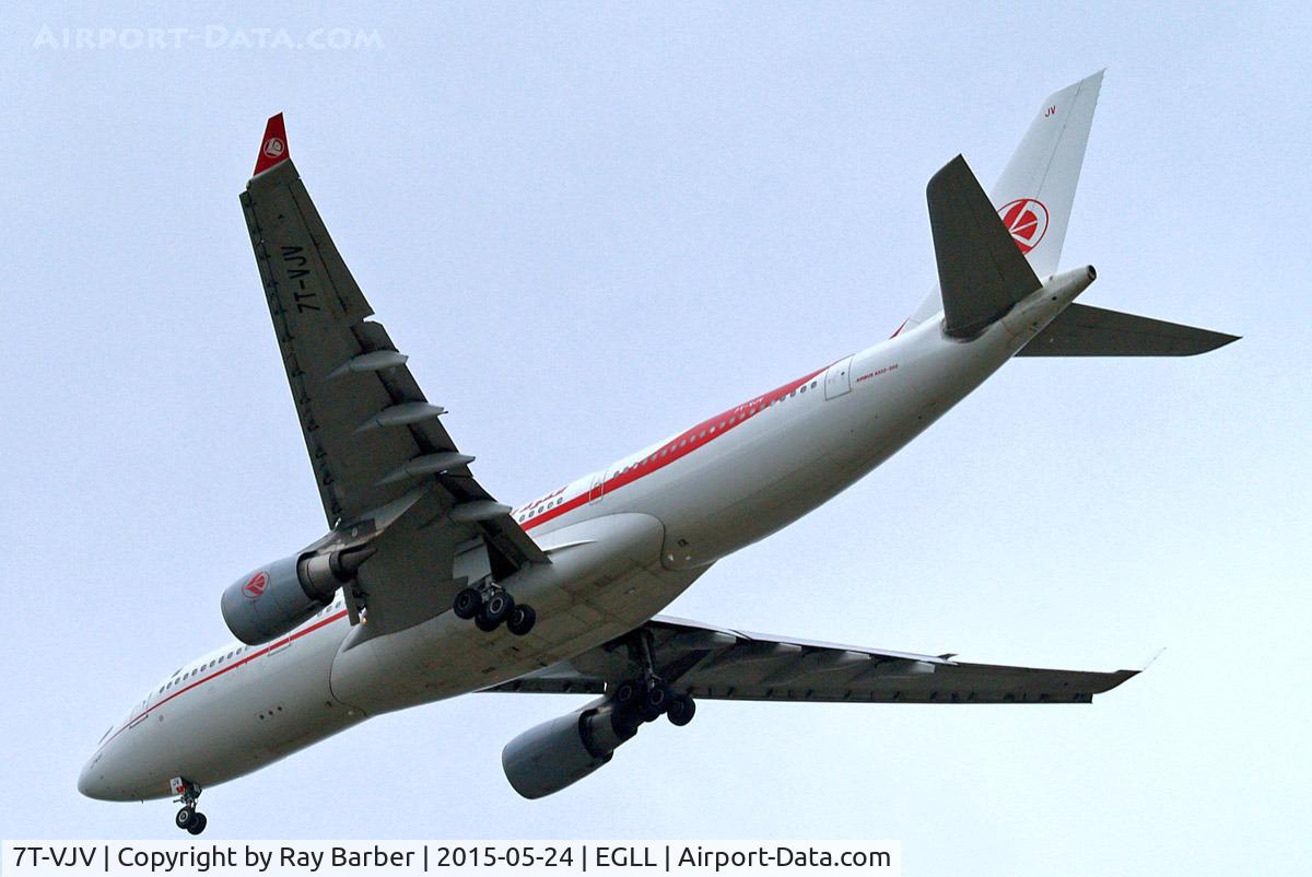 7T-VJV, 2004 Airbus A330-202 C/N 644, Airbus A330-202 [644] (Air Algerie) Home~G 24/05/2015. On approach 27R.