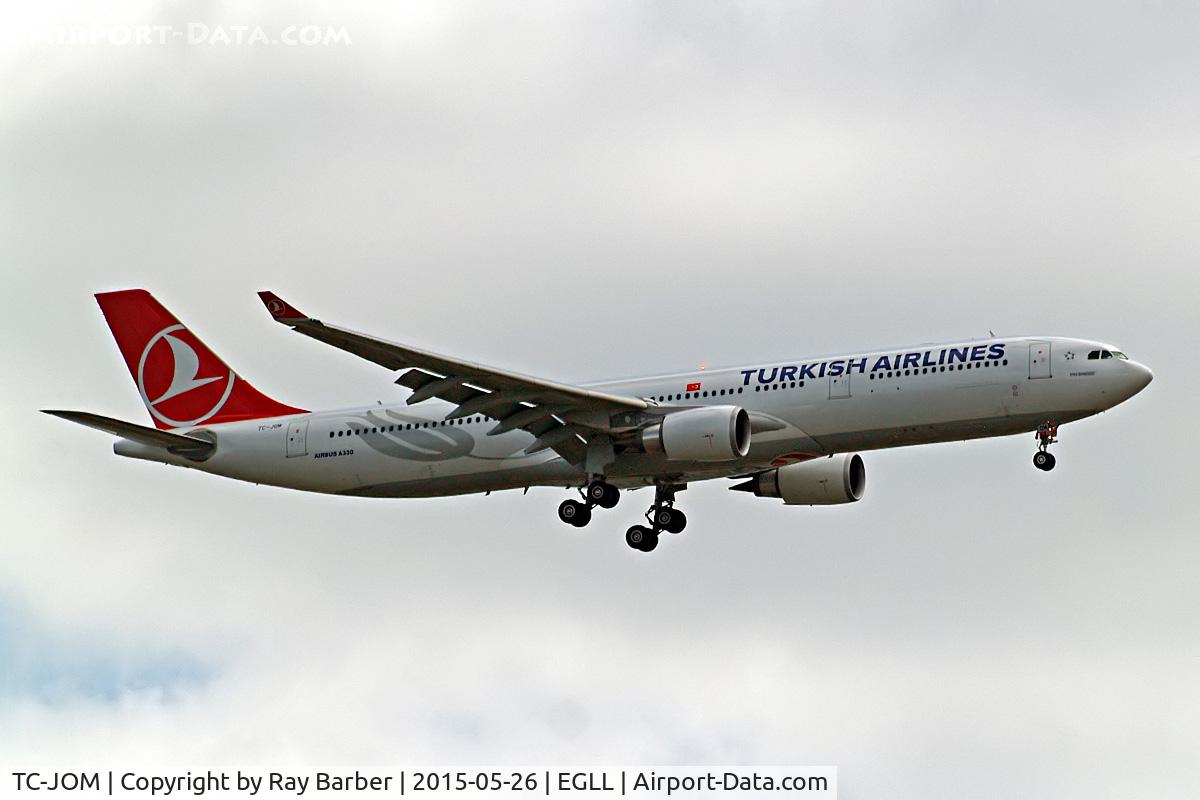 TC-JOM, 2014 Airbus A330-302 C/N 1499, Airbus A330-302 [1499] (Turkish Airlines) Home~G 26/05/2015. On approach 27L.
