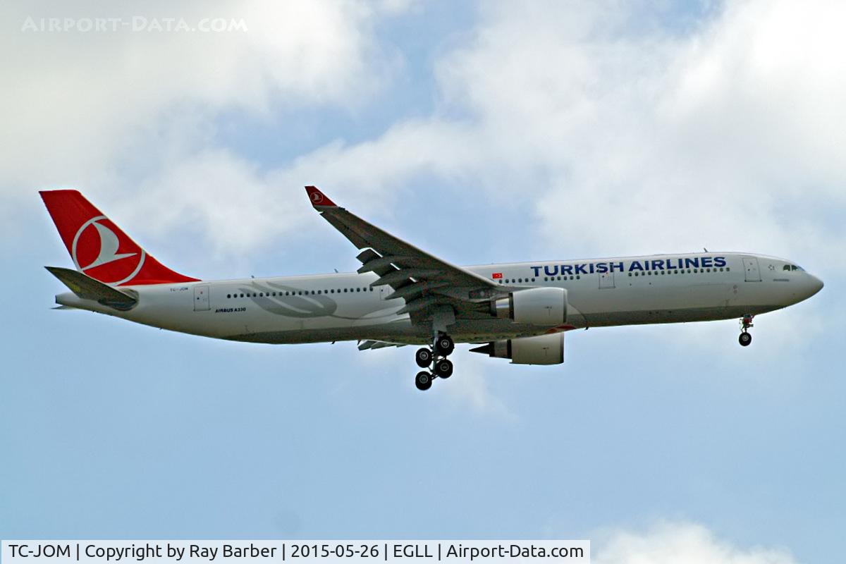 TC-JOM, 2014 Airbus A330-302 C/N 1499, Airbus A330-302 [1499] (Turkish Airlines) Home~G 26/05/2015. On approach 27L.