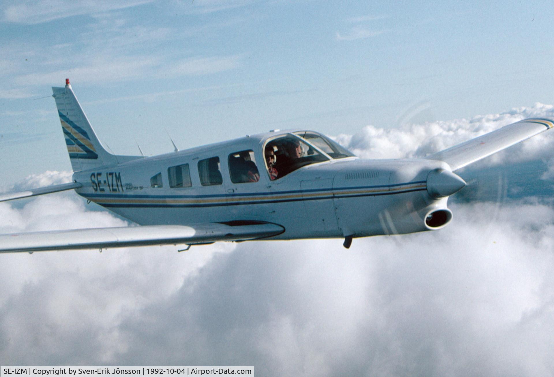 SE-IZM, 1981 Piper PA-32R-301T Turbo Saratoga C/N 32R-8129093, Photo Oct 4, 1992 over South-west Sweden, close to Halmstad.