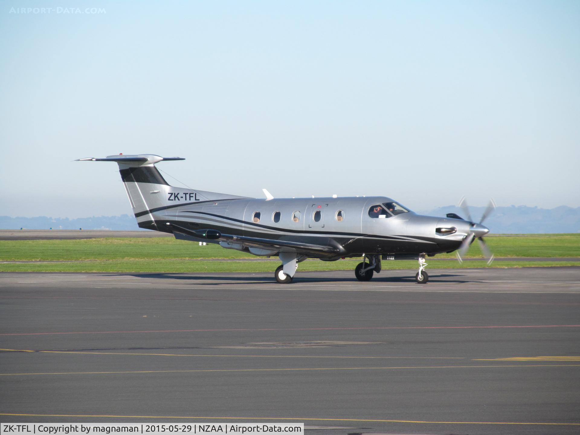 ZK-TFL, 2009 Pilatus PC-12/47E C/N 1122, taxying onto convair apron