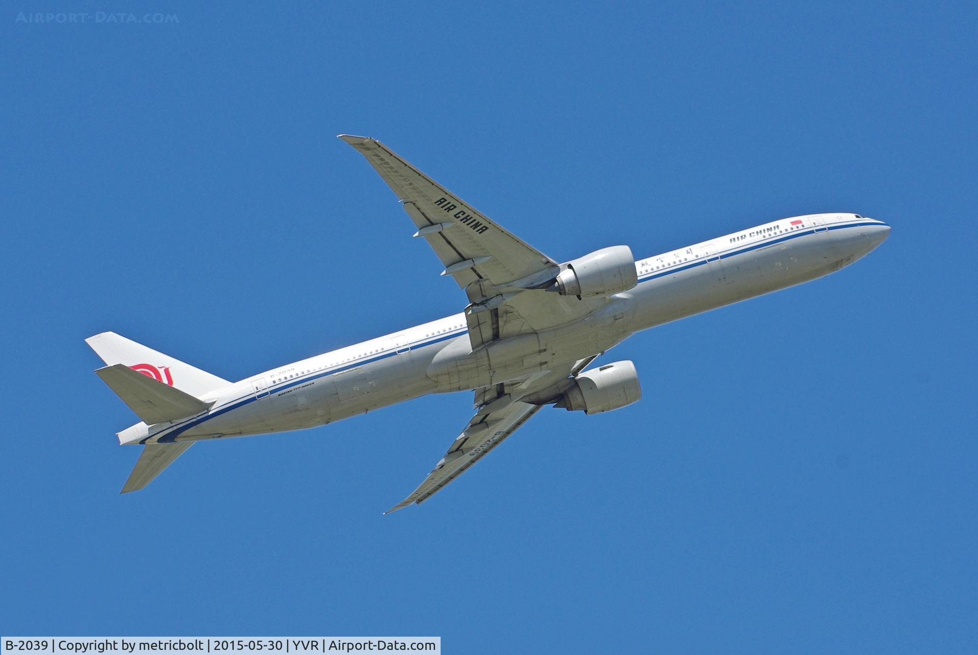 B-2039, 2013 Boeing 777-39L/ER C/N 38679, CA992 to PEK