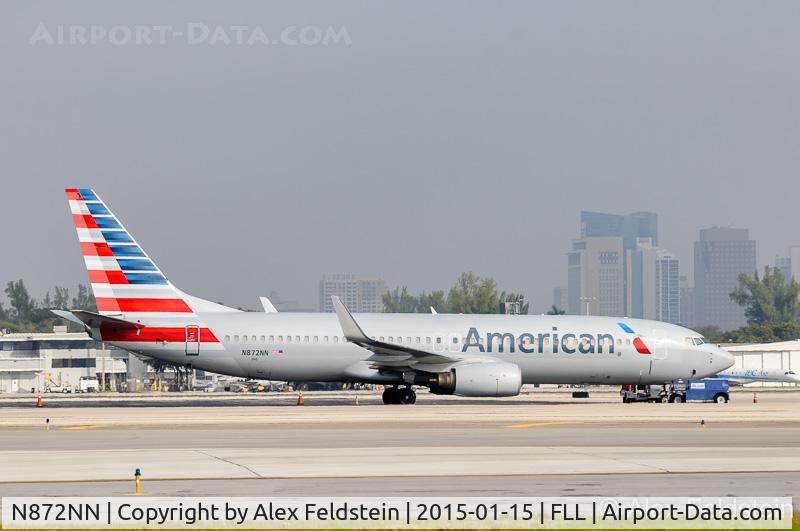 N872NN, 2011 Boeing 737-823 C/N 33219, Ft. Lauderdale