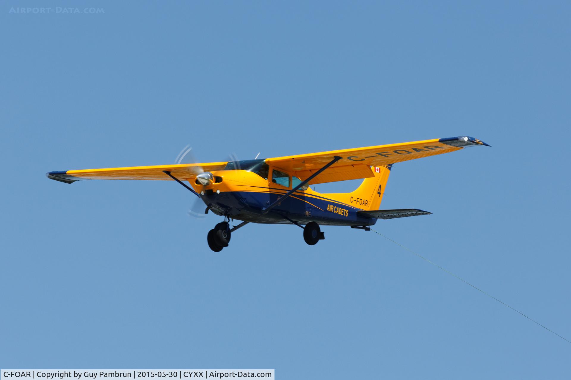 C-FOAR, 1976 Cessna 182P Skylane C/N 18265168, Landing