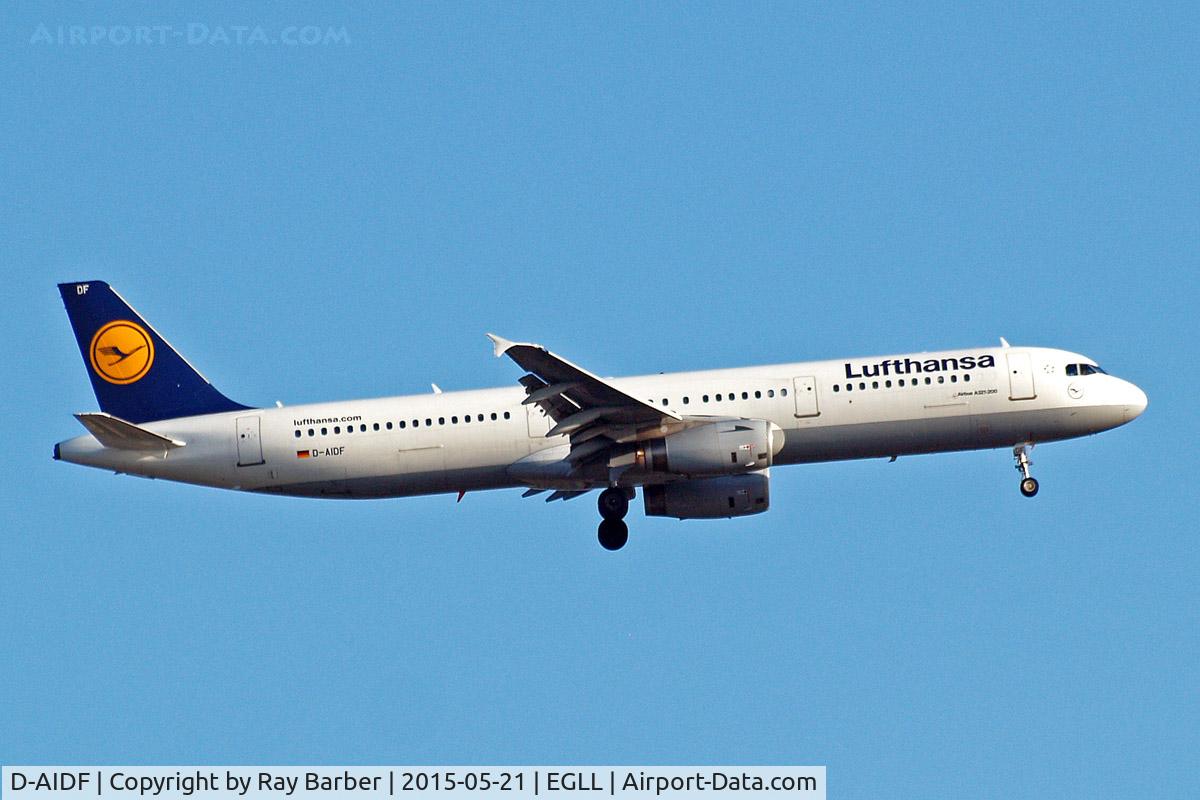 D-AIDF, 2011 Airbus A321-231 C/N 4626, Airbus A321-231 [4626] (Lufthansa) Home~G 21/05/2015. On approach 27L.