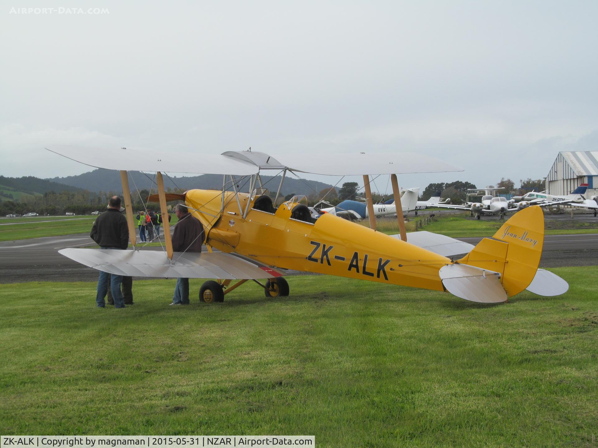 ZK-ALK, 1939 De Havilland DH-82A Tiger Moth II C/N 3795, at open day - ardmore