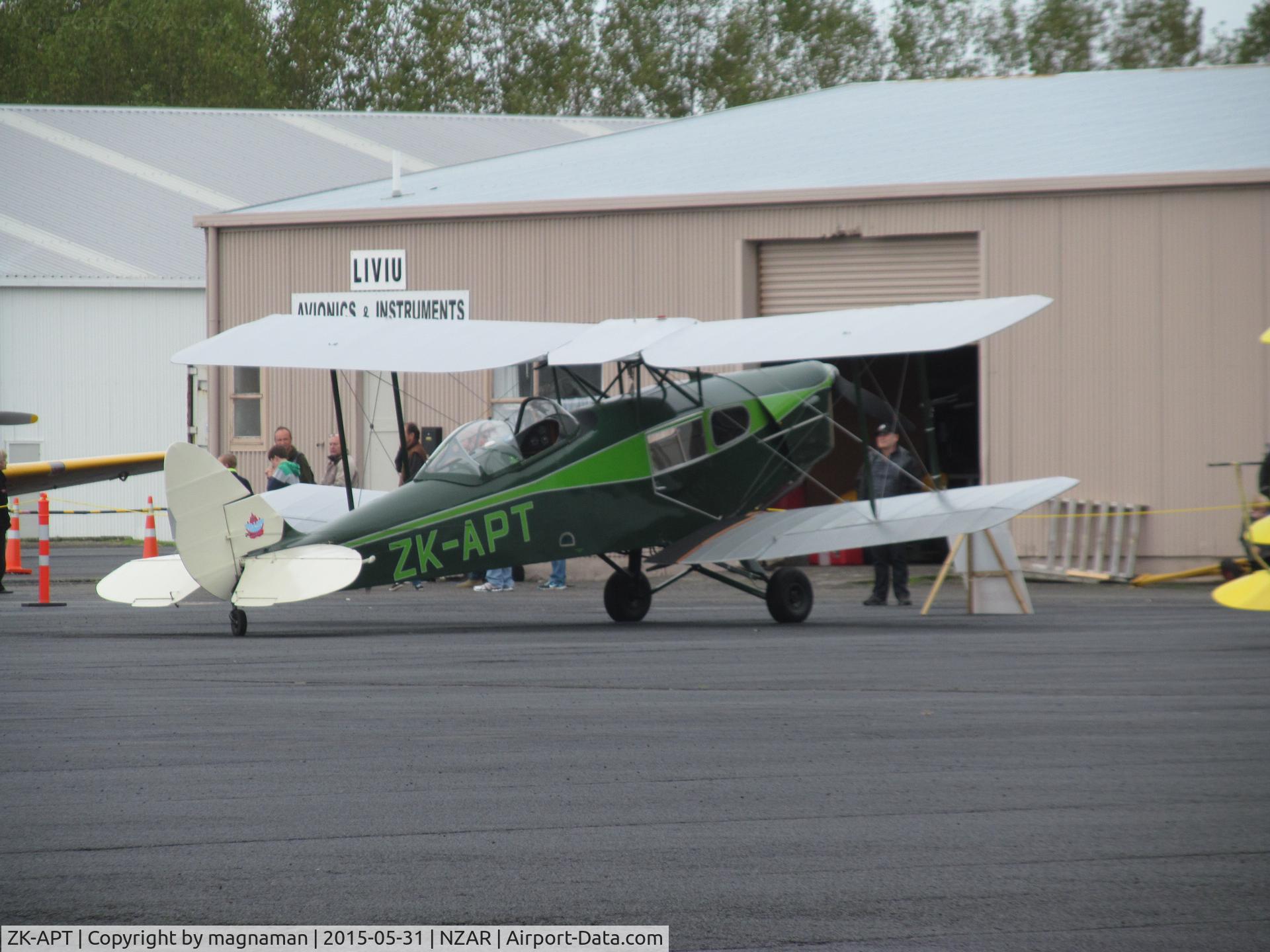 ZK-APT, 1947 De Havilland DH.83 Fox Moth C/N FM48, at open day