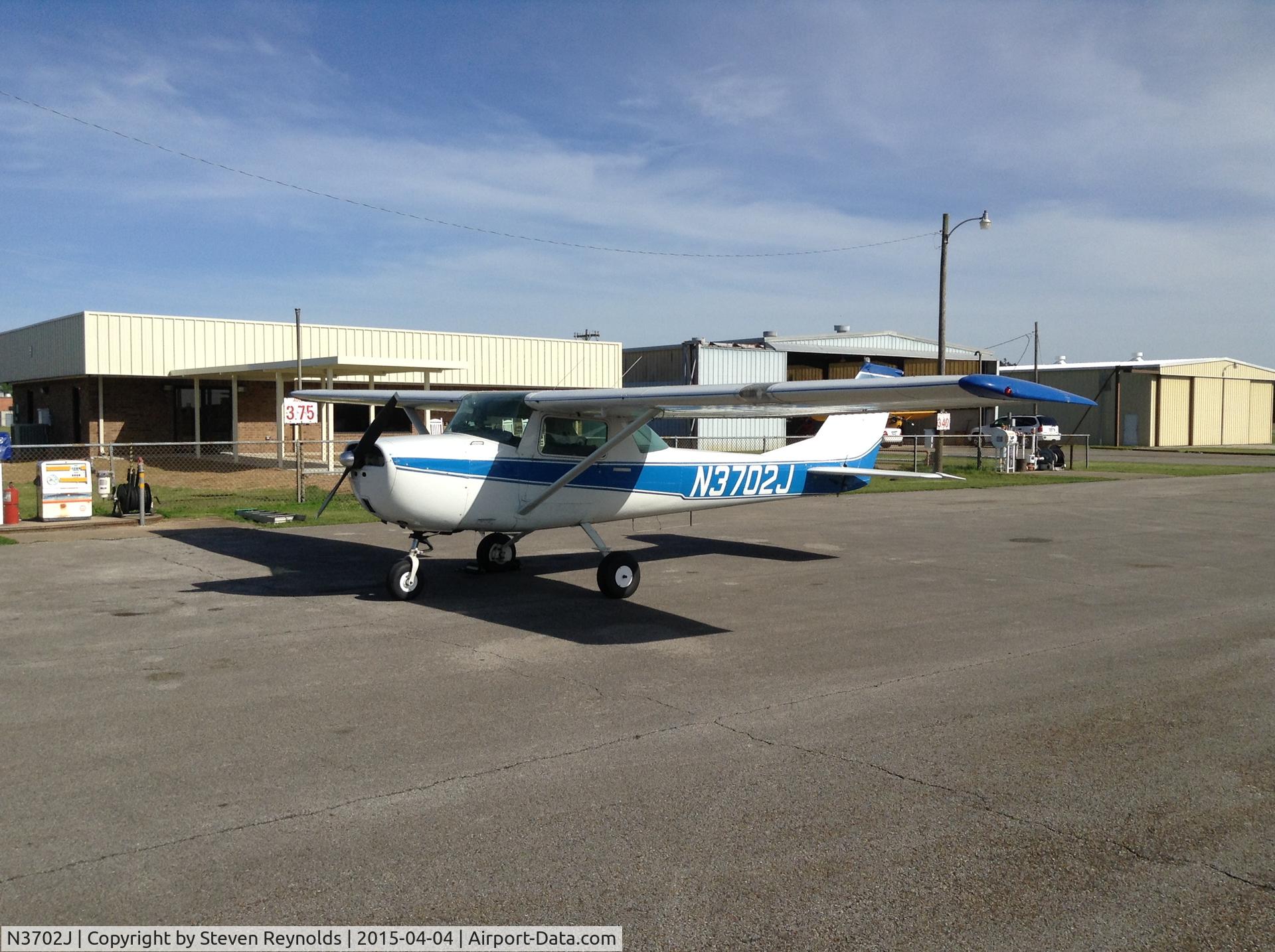 N3702J, 1966 Cessna 150G C/N 15065002, N3702J on the way to its new Georgia home, stopping for fuel in Mississippi.