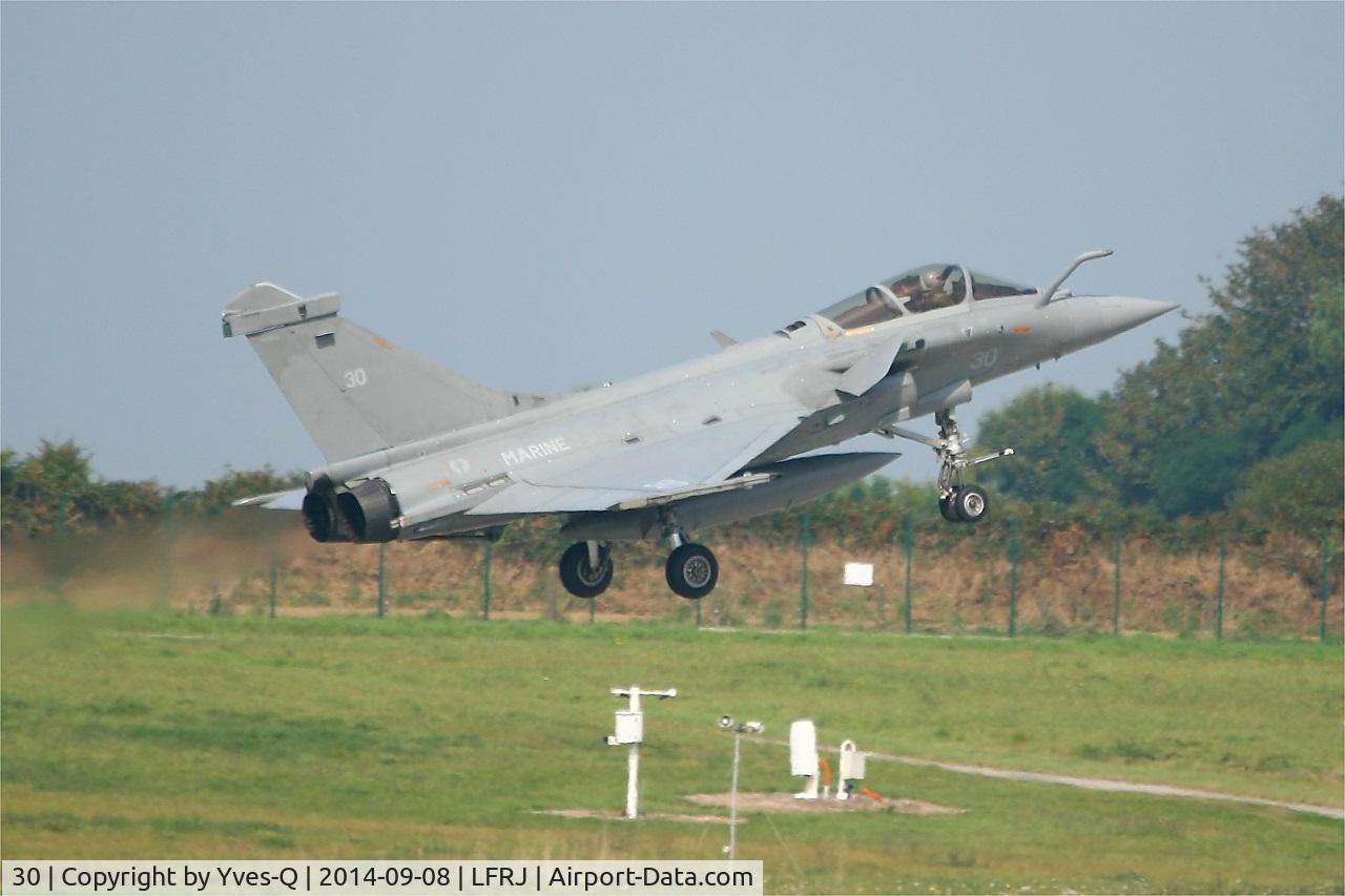 30, Dassault Rafale M C/N 30, French Naval Aviation Dassault Rafale M, On final rwy 08, Landivisiau Naval Air Base (LFRJ)