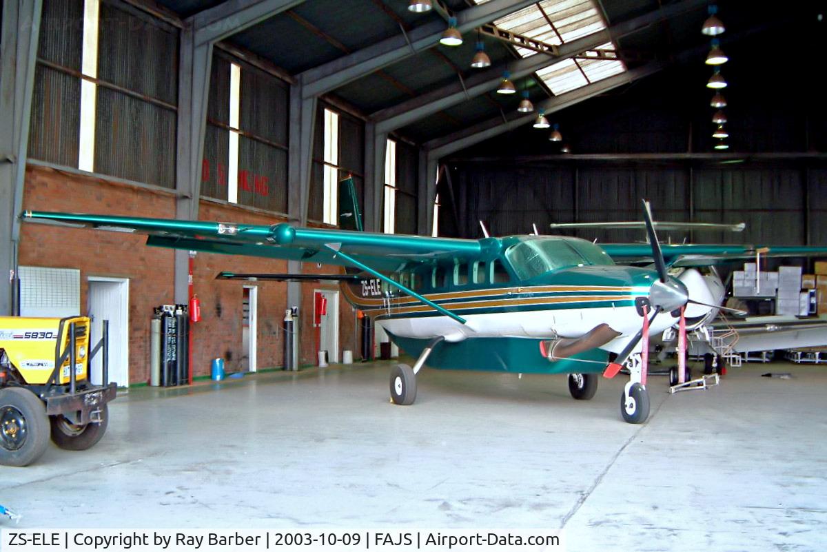 ZS-ELE, 1998 Cessna 208B  Grand Caravan C/N 208B-0682, Cessna 208B Grand Caravan [208B-0682] (Bush Air Safari) Johannesburg Int~ZS 09/10/2003