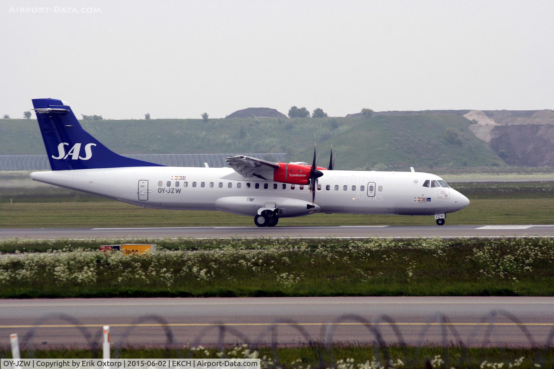 OY-JZW, 2008 ATR 72-212A C/N 773, OY-JZW Taking off for a position flight to its base in ARN.