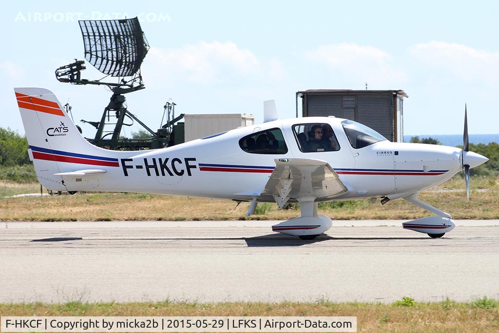 F-HKCF, 2012 Cirrus SR22 C/N 3874, Taxiing