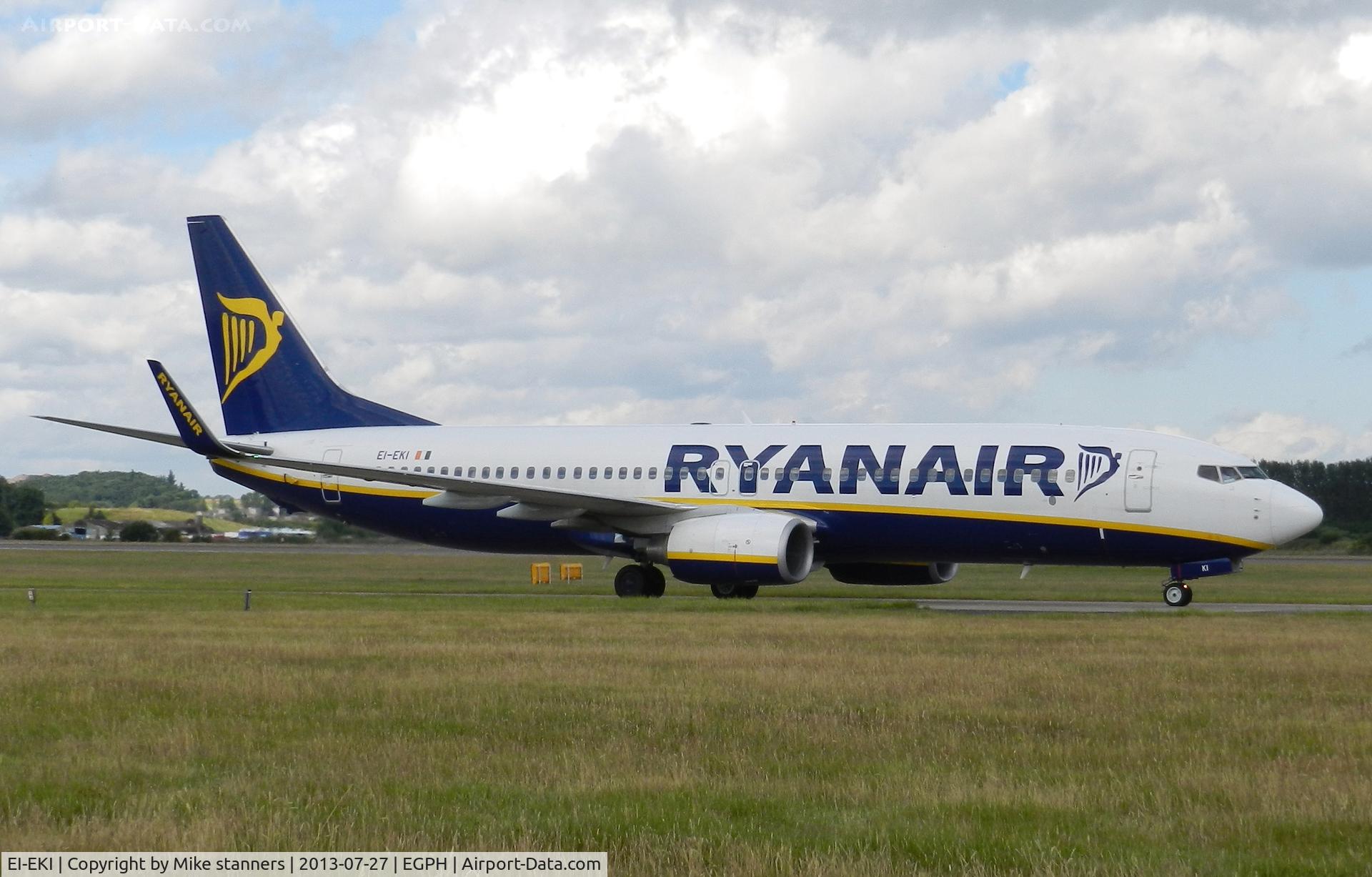EI-EKI, 2010 Boeing 737-8AS C/N 38496, 