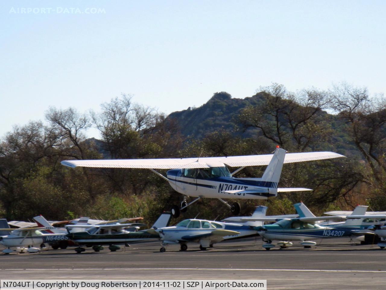 N704UT, 1976 Cessna 150M C/N 15078891, 1976 Cessna 150M, Continental O-200 100 hp, takeoff climb Rwy 04