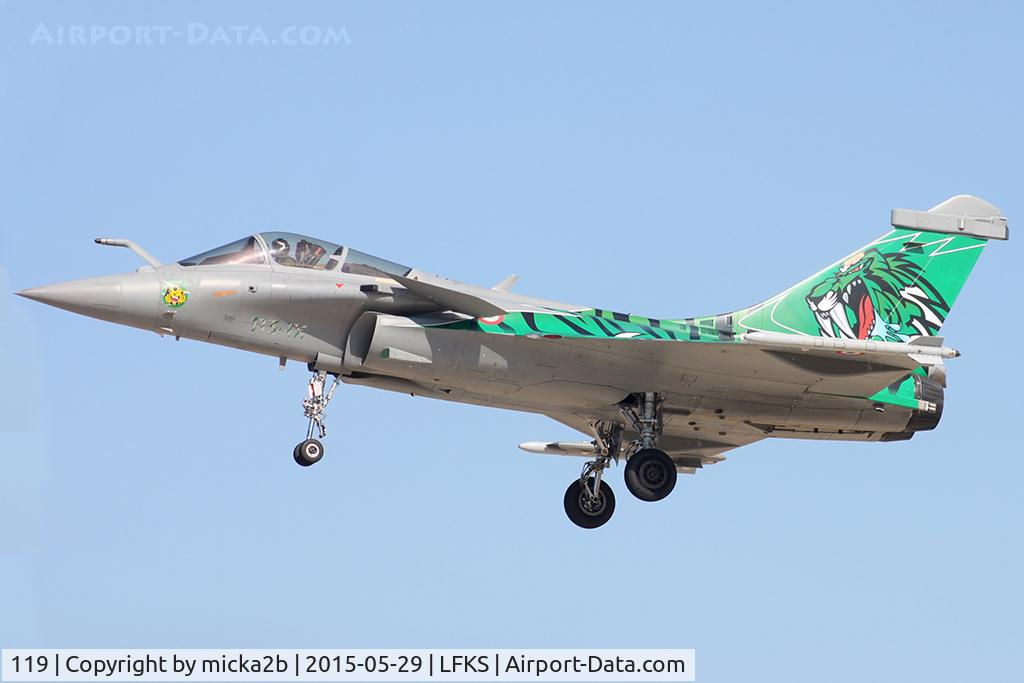 119, 2010 Dassault Rafale C C/N 119, Landing