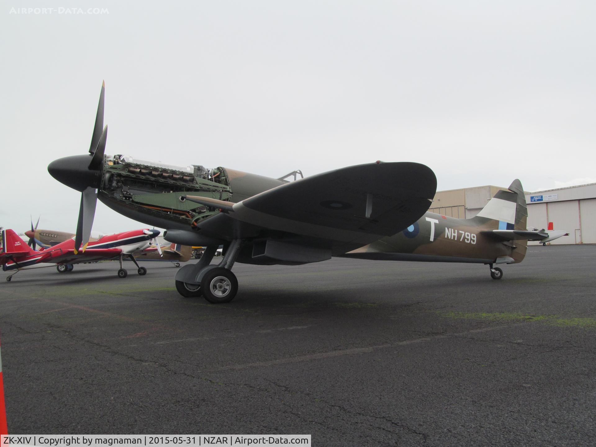 ZK-XIV, 1945 Supermarine 379 Spitfire FR.XIV C/N 6S/648269, at open day