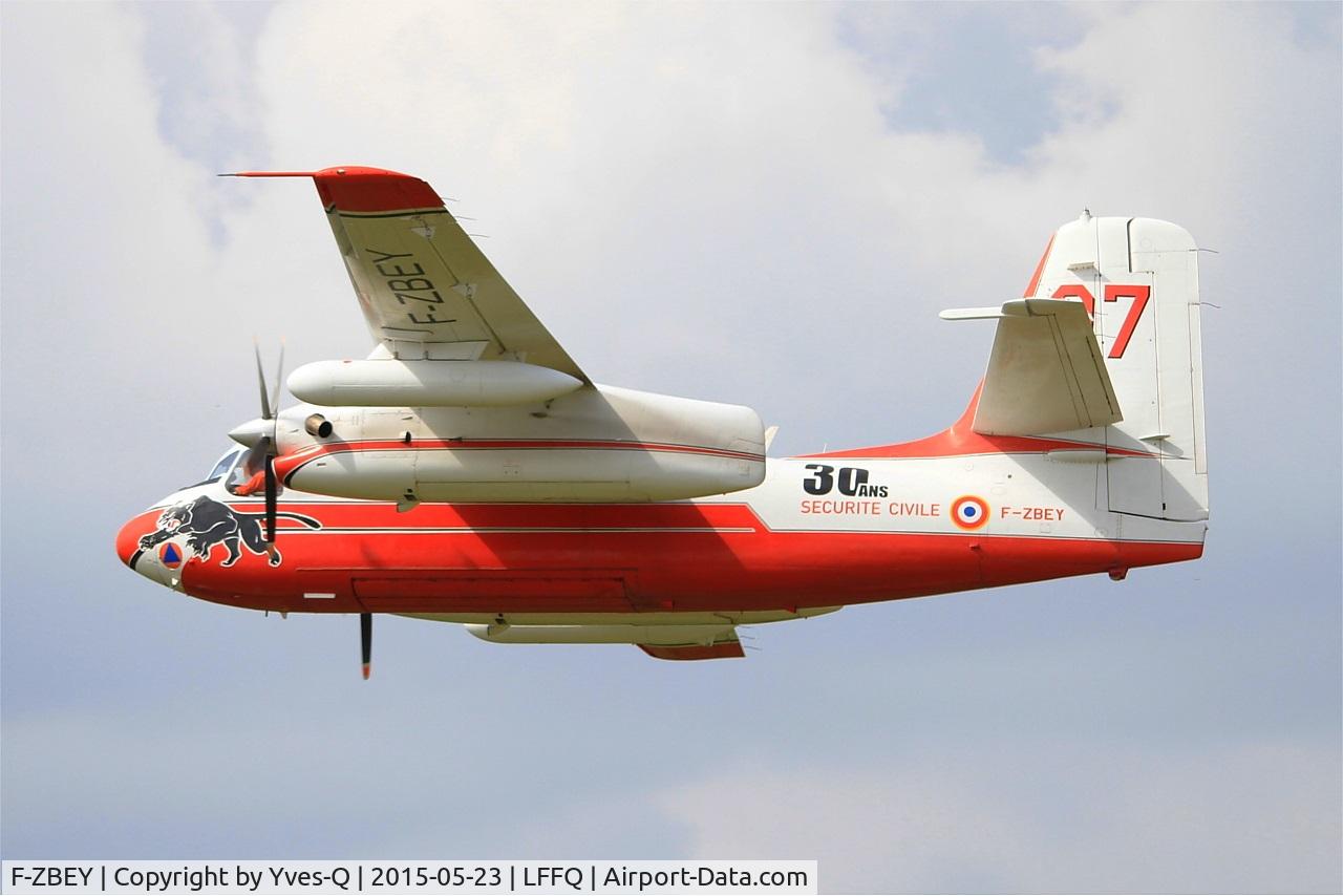 F-ZBEY, Grumman TS-2A/Conair Turbo Firecat C/N 400 (017), Grumman TS-2A-Conair Turbo Firecat, On display, La Ferté-Alais airfield (LFFQ) Airshow 2015