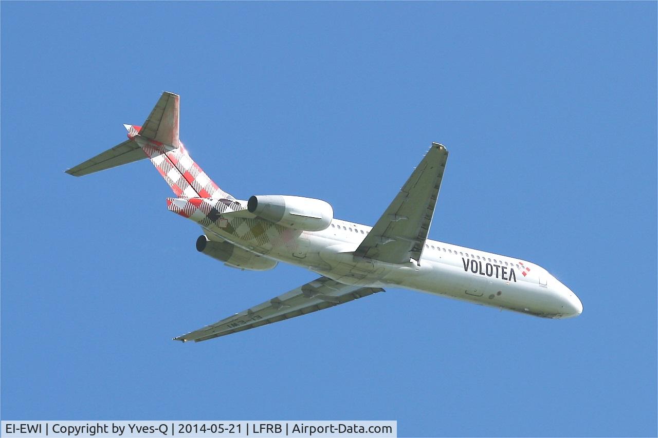 EI-EWI, 2003 Boeing 717-2BL C/N 55170, Boeing 717-2BL, Take off rwy 07R, Brest-Bretagne Airport (LFRB-BES)