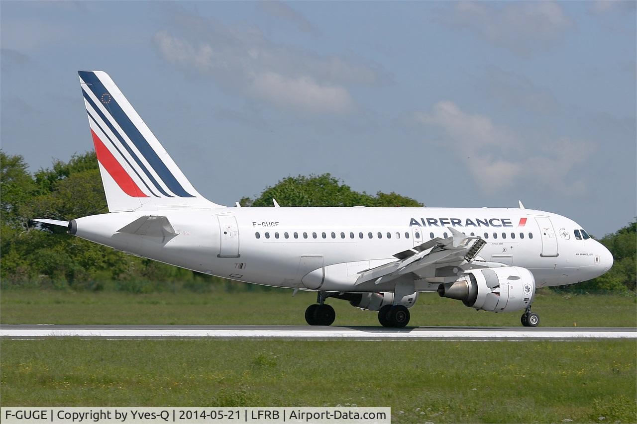 F-GUGE, 2003 Airbus A318-111 C/N 2100, Airbus A318-111, Reverse thrust landing rwy 07R, Brest-Bretagne Airport (LFRB-BES)