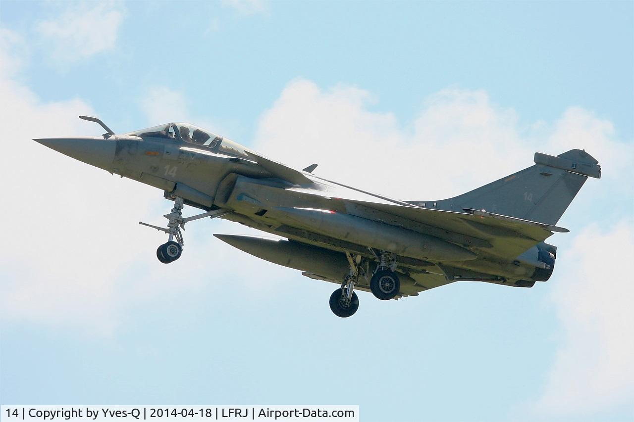 14, Dassault Rafale M C/N 14, Dassault Rafale M, Short approach rwy 08, Landivisiau Naval Air Base (LFRJ)