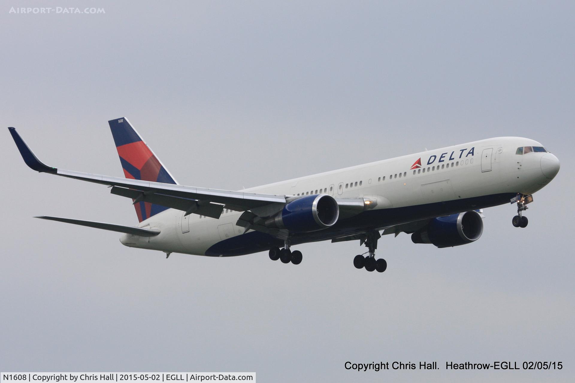 N1608, 2000 Boeing 767-332 C/N 30573, Delta