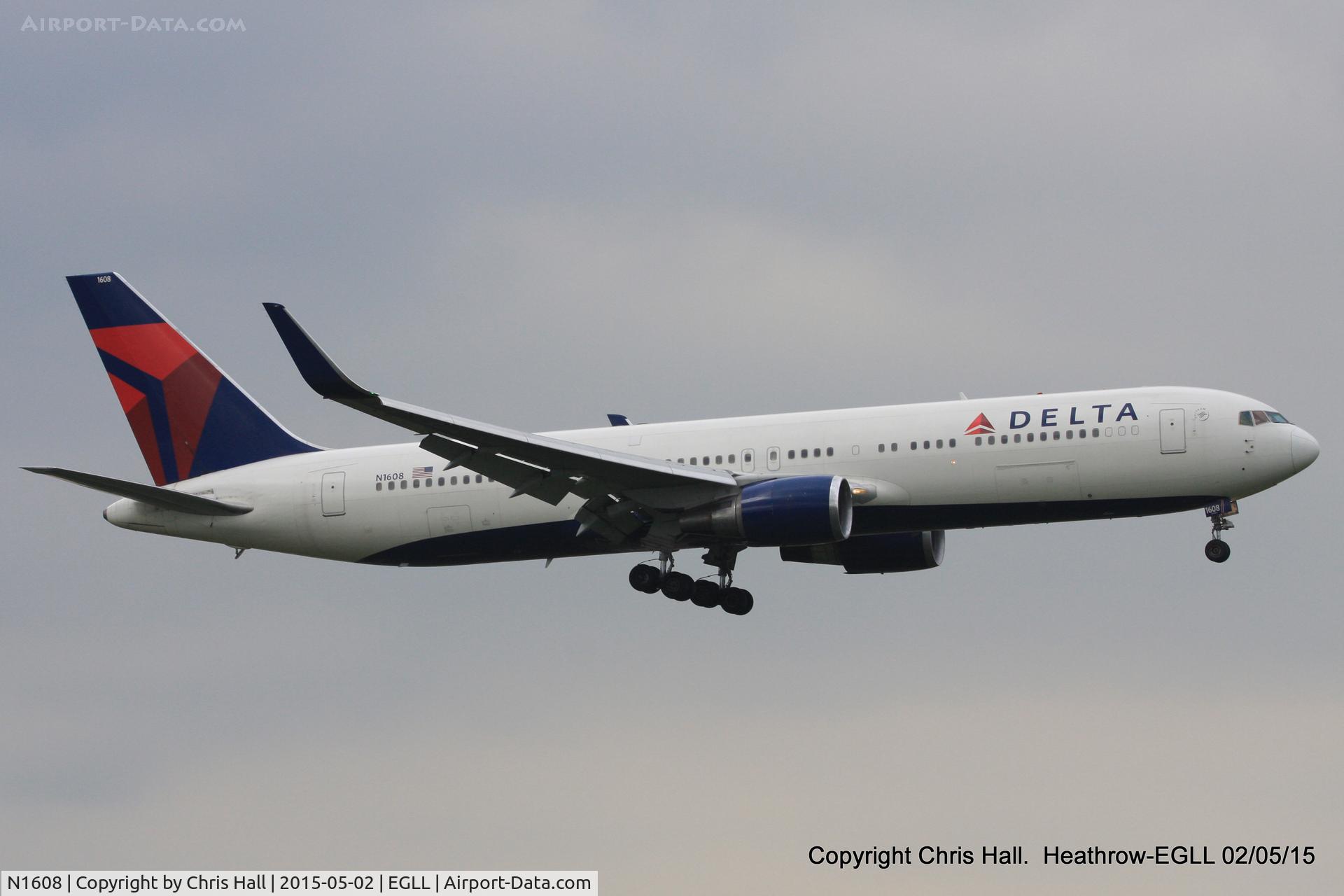 N1608, 2000 Boeing 767-332 C/N 30573, Delta