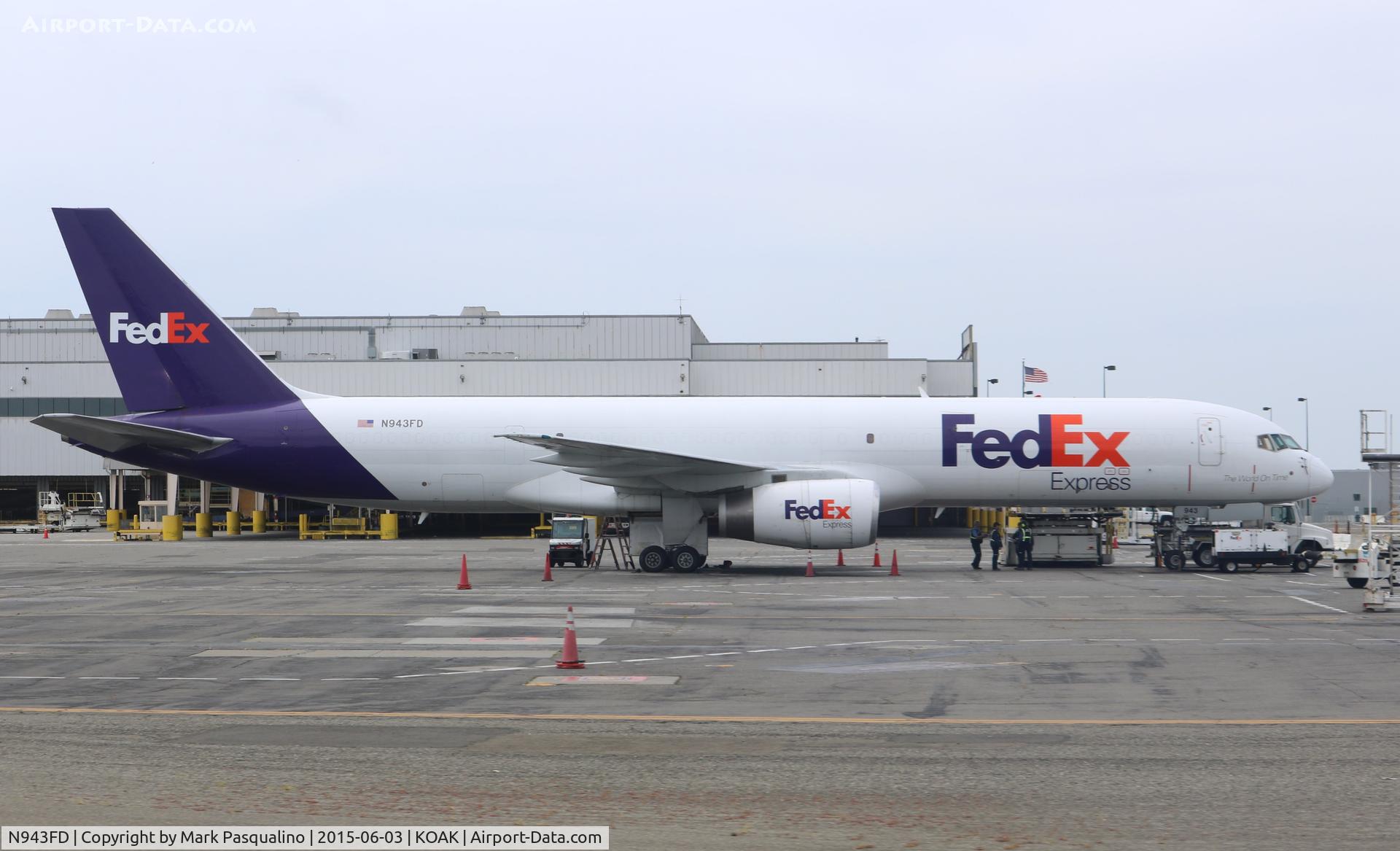 N943FD, 1987 Boeing 757-2G5 C/N 23929, Boeing 757-200F