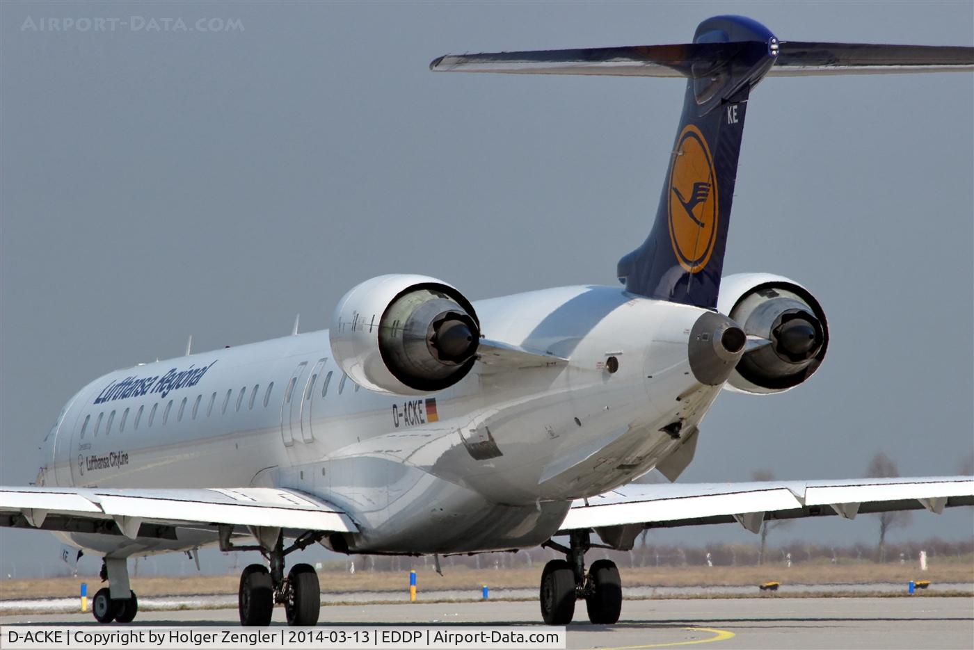 D-ACKE, 2006 Bombardier CRJ-900LR (CL-600-2D24) C/N 15081, Departing via twy A7....