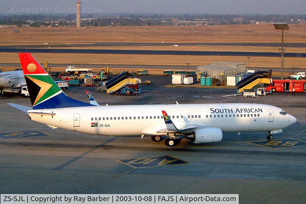 ZS-SJL, Boeing 737-8BG C/N 32356, Boeing 737-8BG [32356] (South African Airways) Johannesburg Int~ZS 08/10/2003