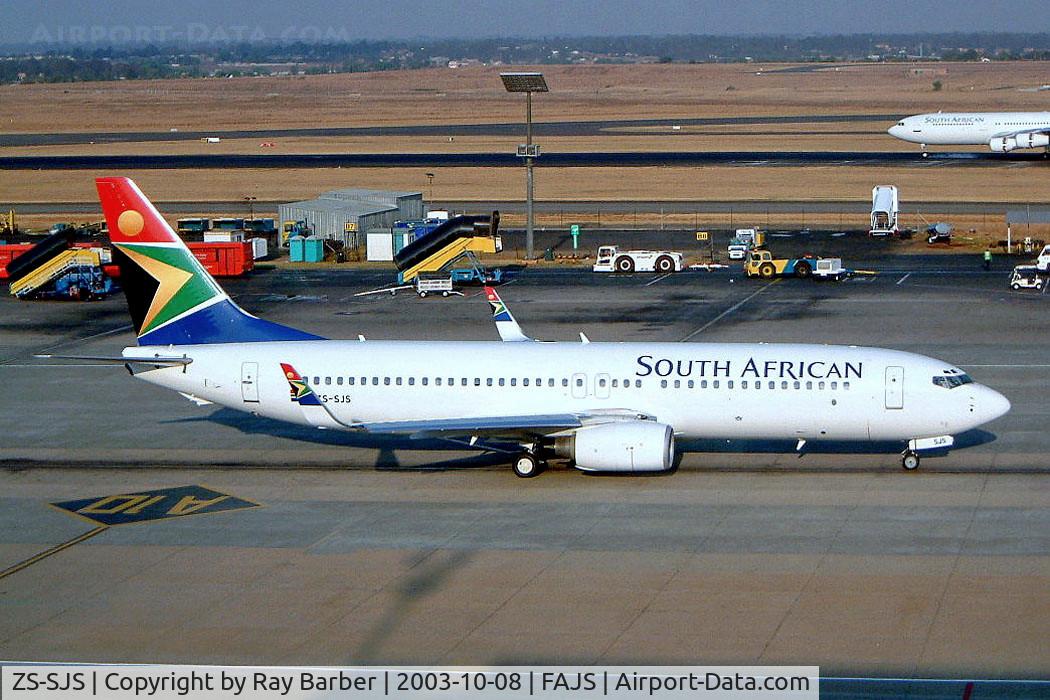 ZS-SJS, 2002 Boeing 737-844 C/N 32632, Boeing 737-844 [32632] (South African Airways) Johannesburg Int~ZS 08/10/2003