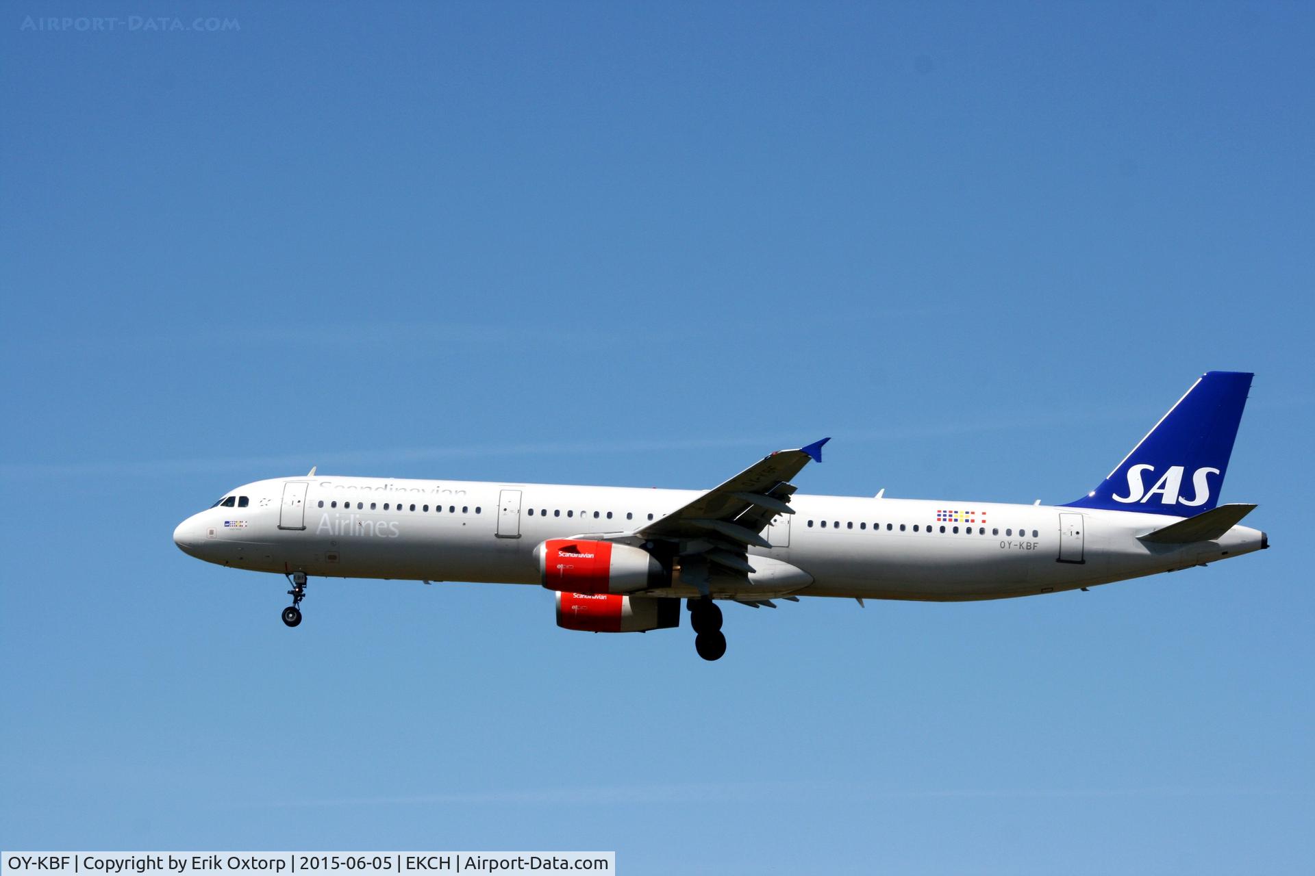 OY-KBF, 2002 Airbus A321-232 C/N 1807, OY-KBF about to land rw 22L