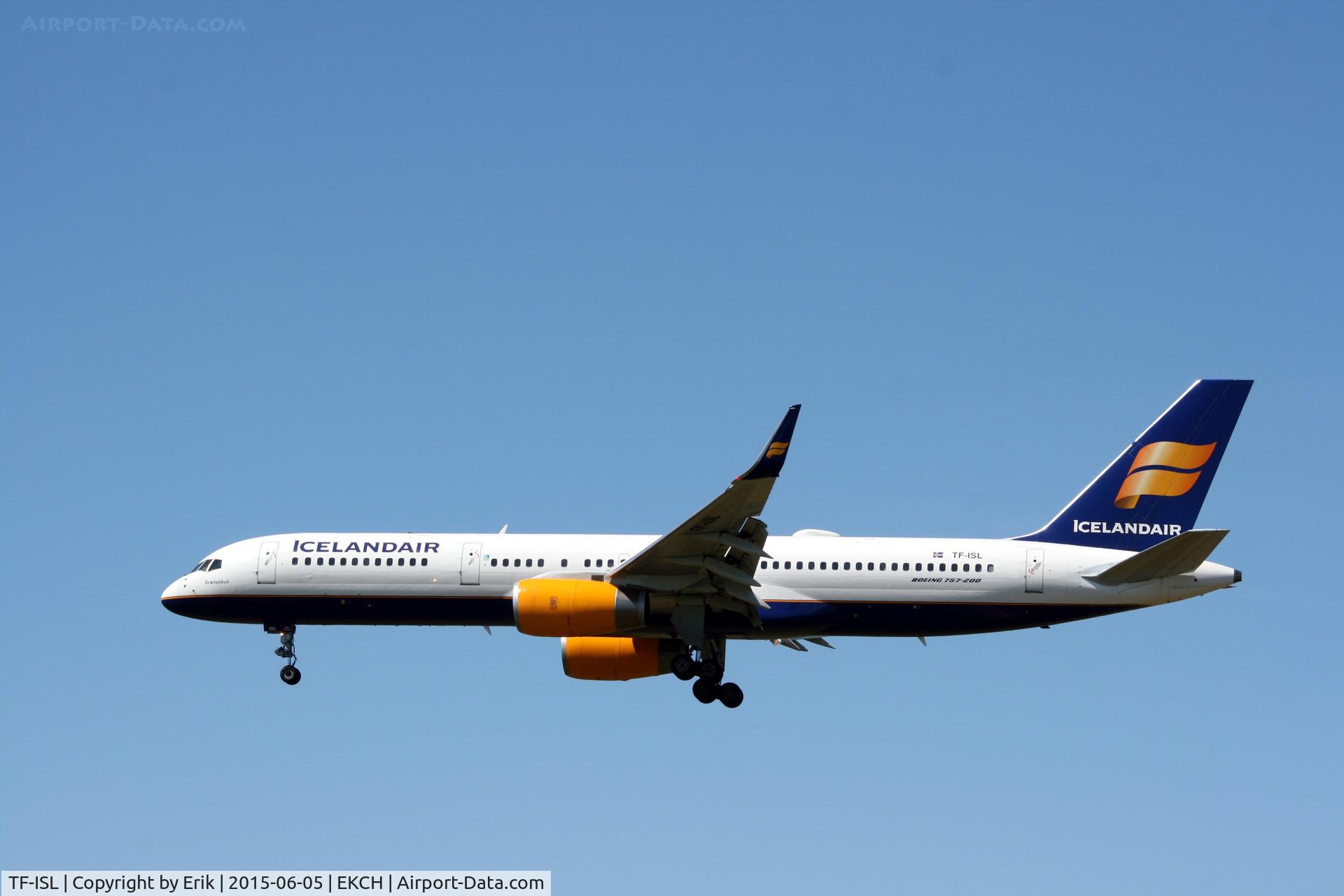 TF-ISL, 1991 Boeing 757-223 C/N 25295, TF-ISL landing rw 22L