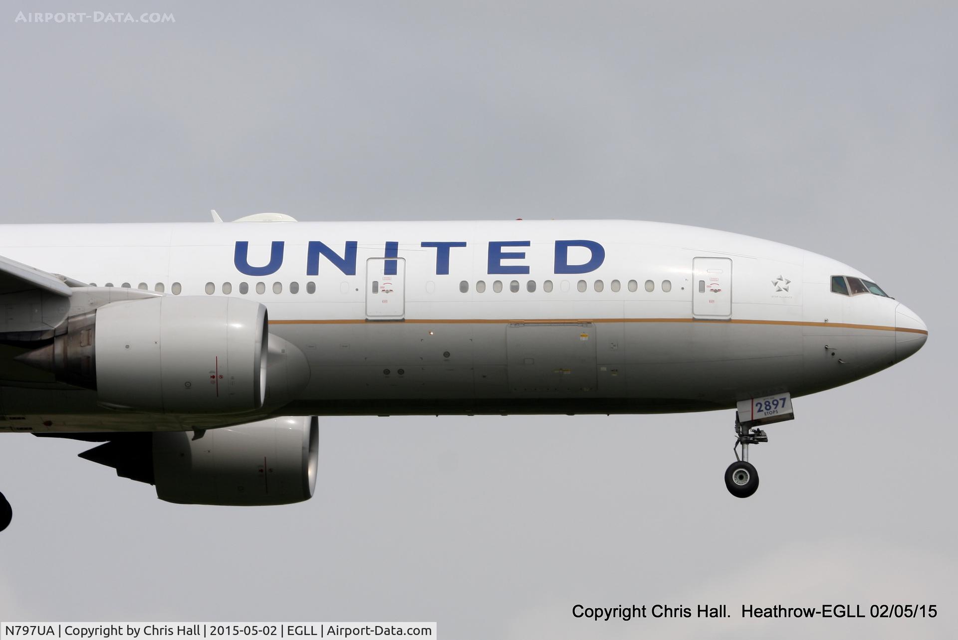 N797UA, 1998 Boeing 777-222 C/N 26924, United