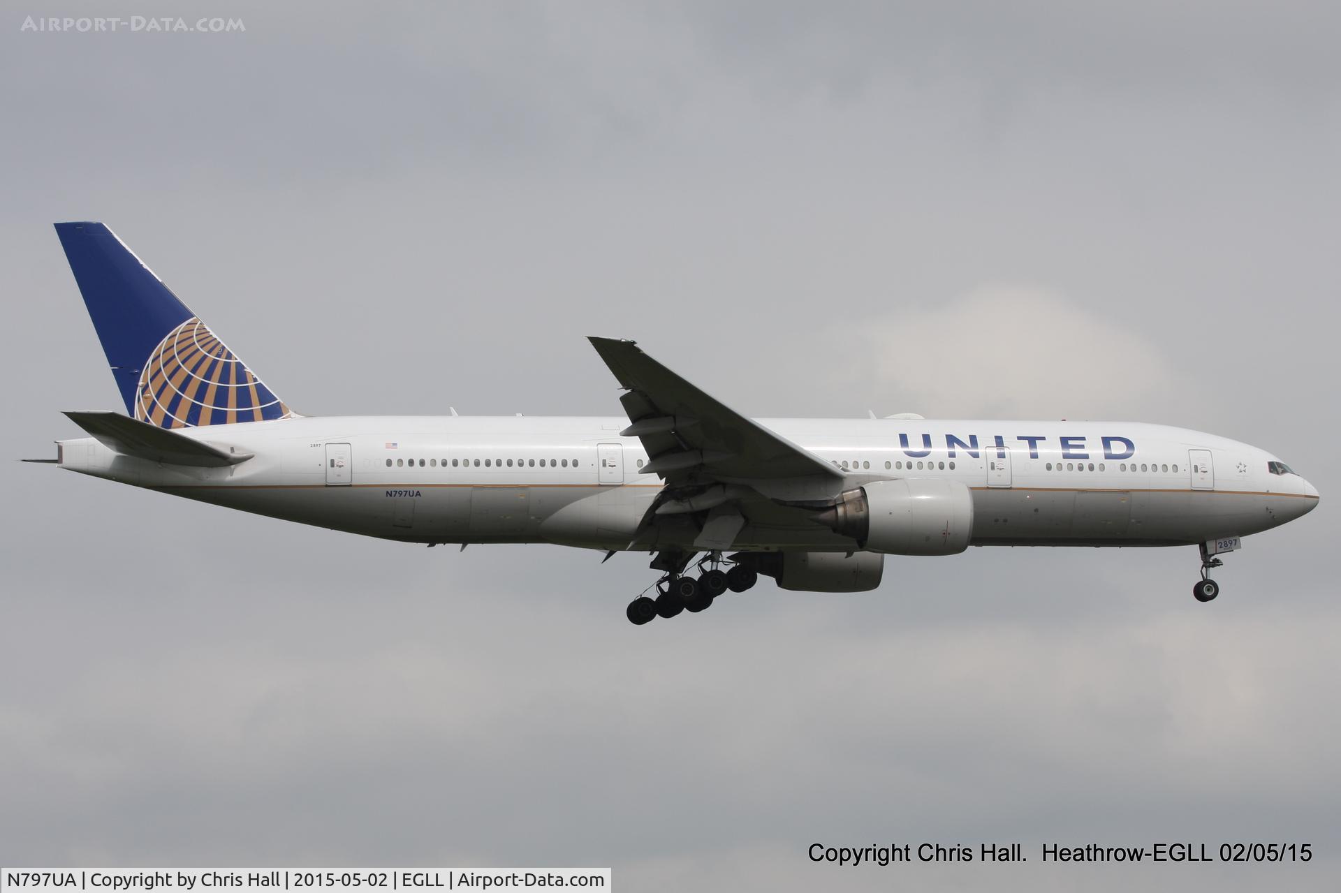 N797UA, 1998 Boeing 777-222 C/N 26924, United