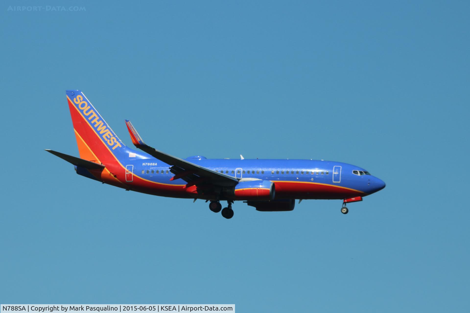 N788SA, 2000 Boeing 737-7H4 C/N 30603, Boeing 737-700