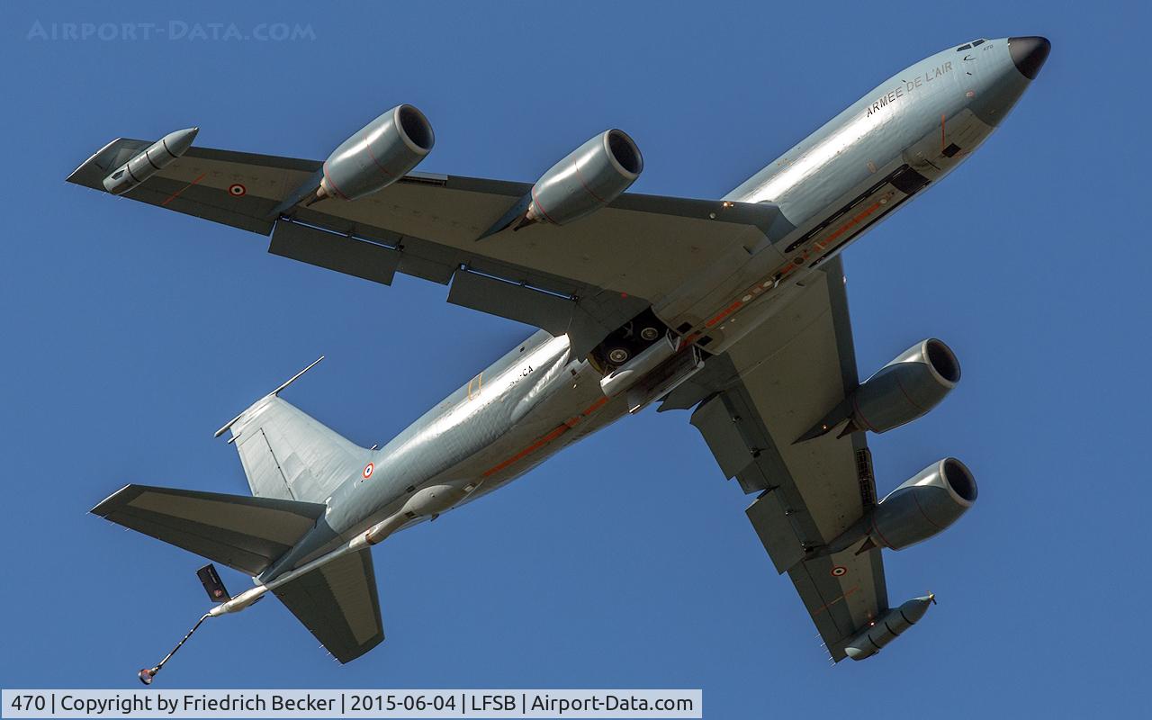 470, 1964 Boeing C-135FR Stratotanker C/N 18679, low approach